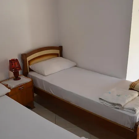 Vendégház Tomor Shehu