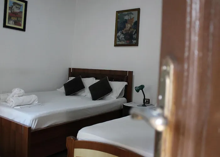 Tomor Shehu Guest house