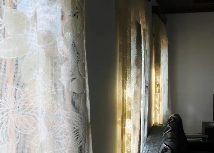 Tomor Shehu Guest house *