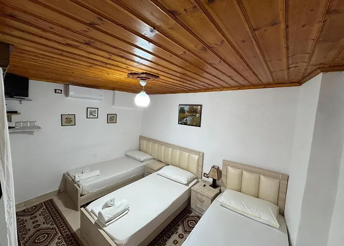 Tomor Shehu Guest house